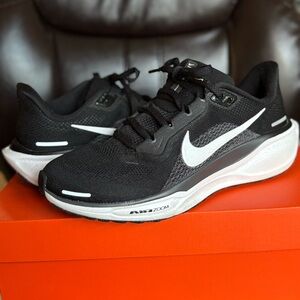 Nike Black Pegasus 41 Lace-Up Running Sneakers
